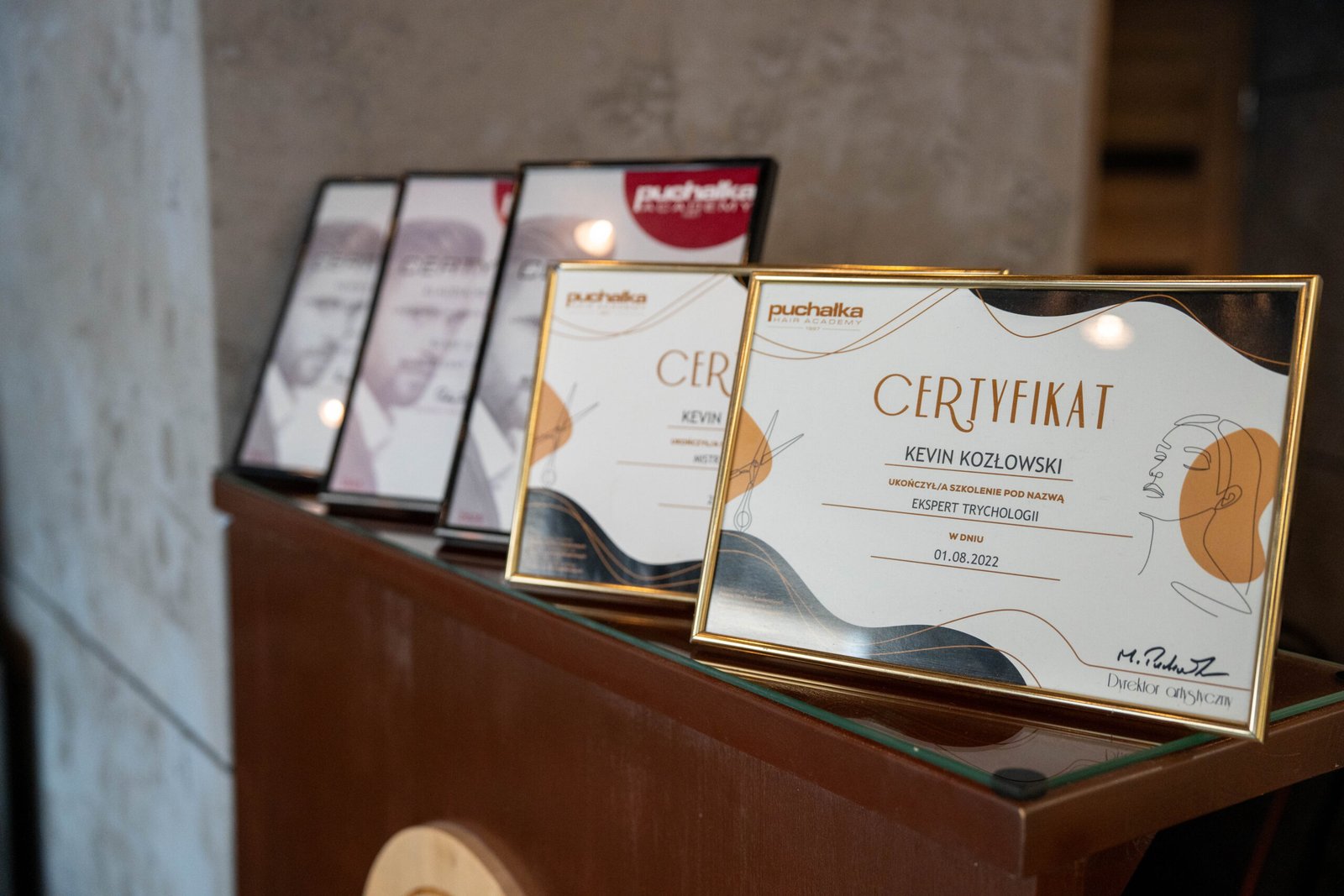 Fabryka Fryzur - wnętrze salonu i klimat miejsca